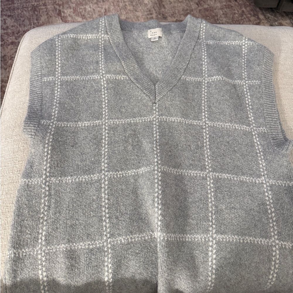 Gray Checkered Knit Vest